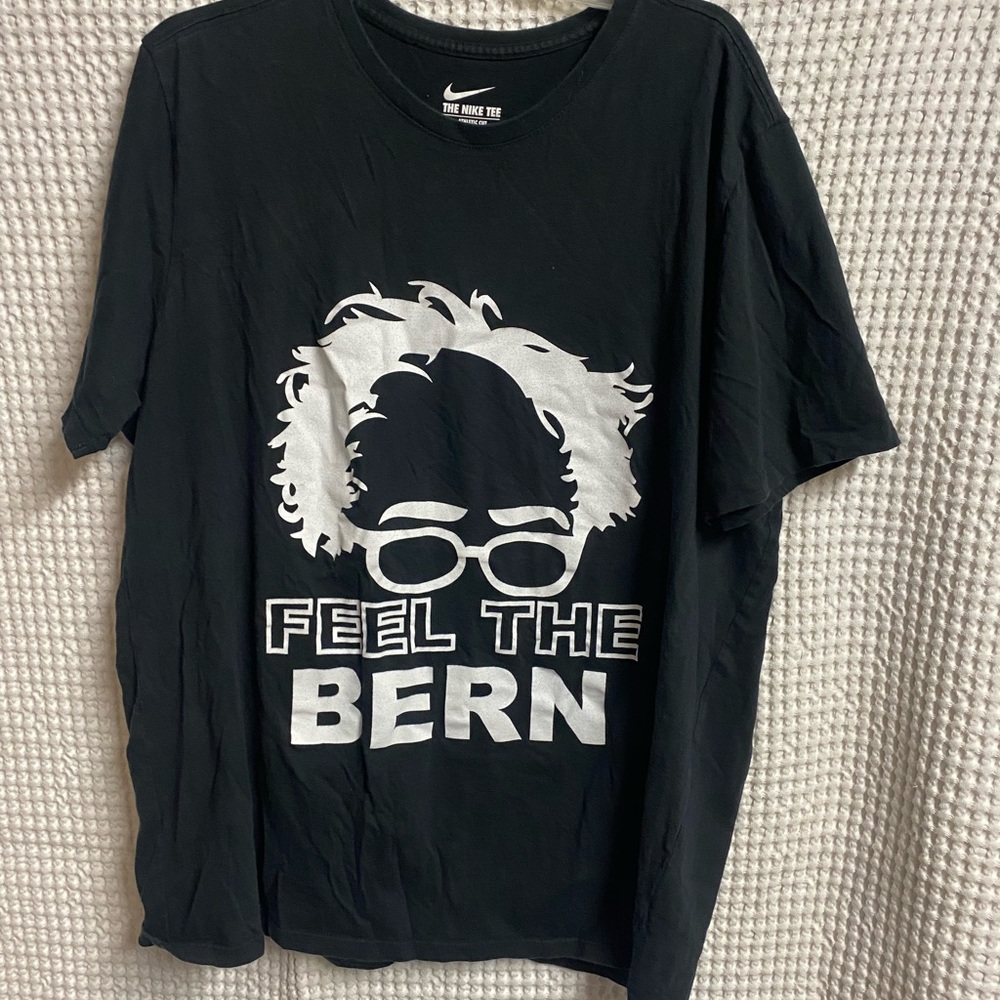 Nike Feel the Bern T-shirt  size XL
